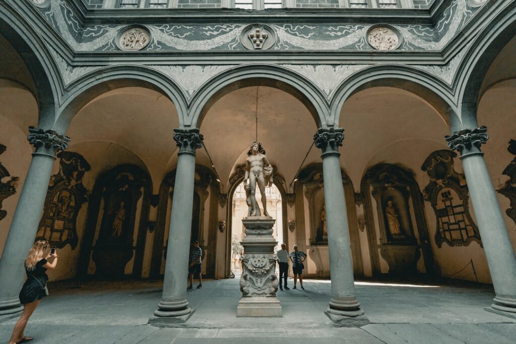 interior bargello sculptures courtyard florence