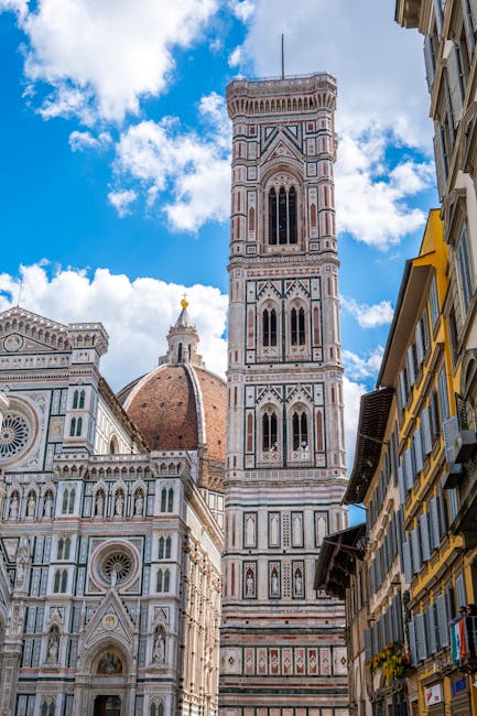 Piazza del Duomo cathedral detail