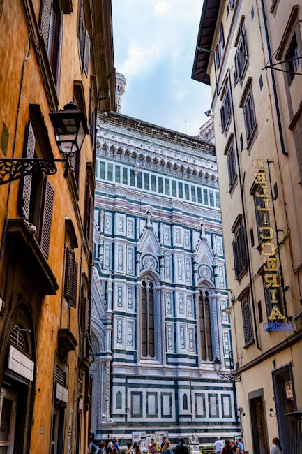 Florence Duomo cathedral square tourists midday
