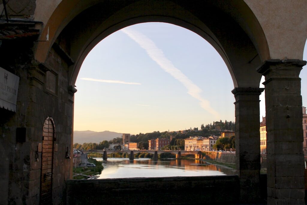 Ponte Vecchio early morning view