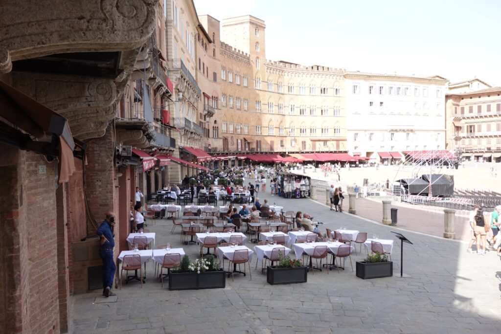 Sunlit Piazza del Campo midday
