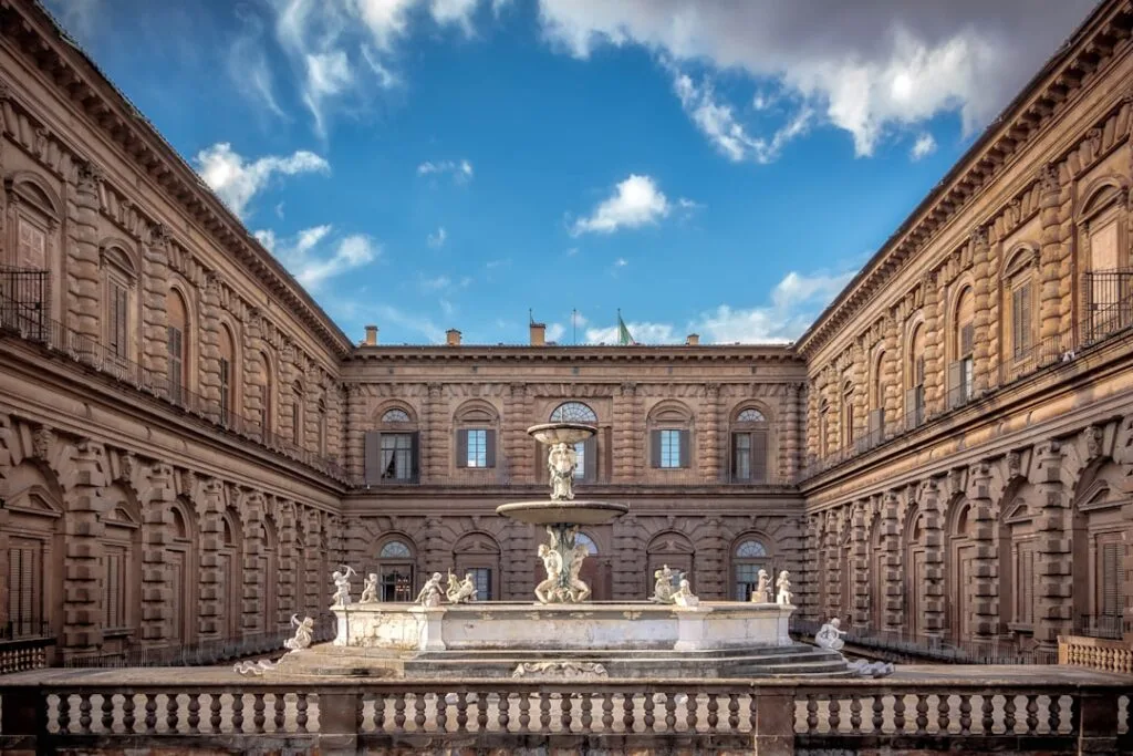 Fassade des Pitti-Palastes im Morgenlicht, Florenz