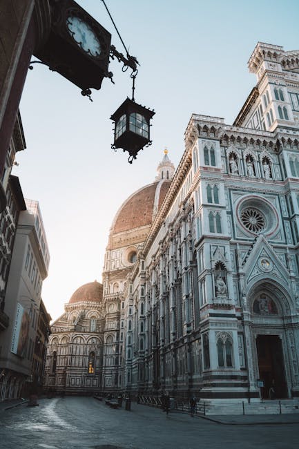 Duomo Santa Maria del Fiore facade morning
